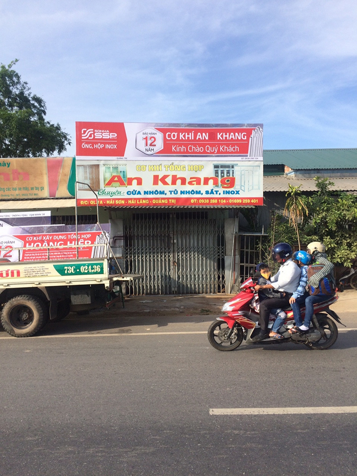 bảng hiệu cơ khí bằng bằng bạt hiflex