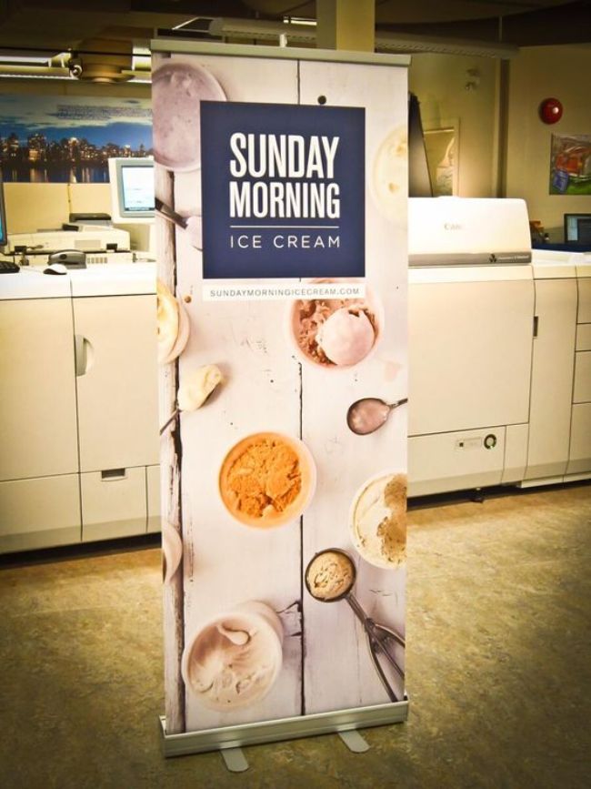Standee là gì