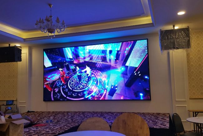 Thời gian để thi công lắp đặt màn hình đèn LED khá nhanh