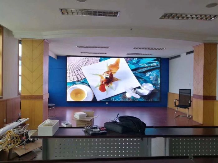 Bạn có thể căn cứ vào yêu cầu của khách hàng mà thi công lắp đặt kích thước phù hợp