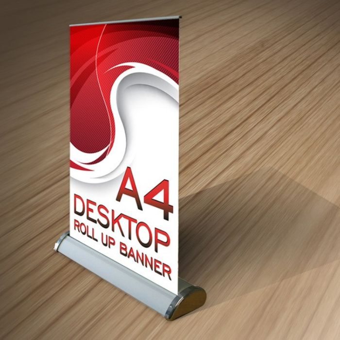 Standee điện tử có thể dễ dàng tháo lắp