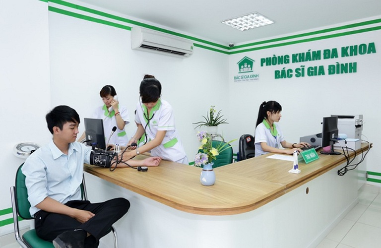 Mẫu bảng hiệu phòng khám Đa khoa Bác sĩ Gia Đình