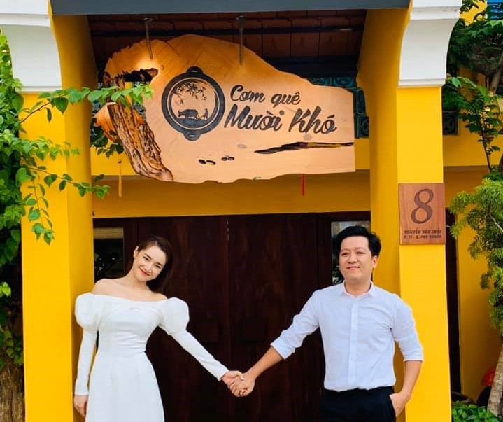 Mẫu bảng hiệu quán cơm - Cơm quê Mười Khó