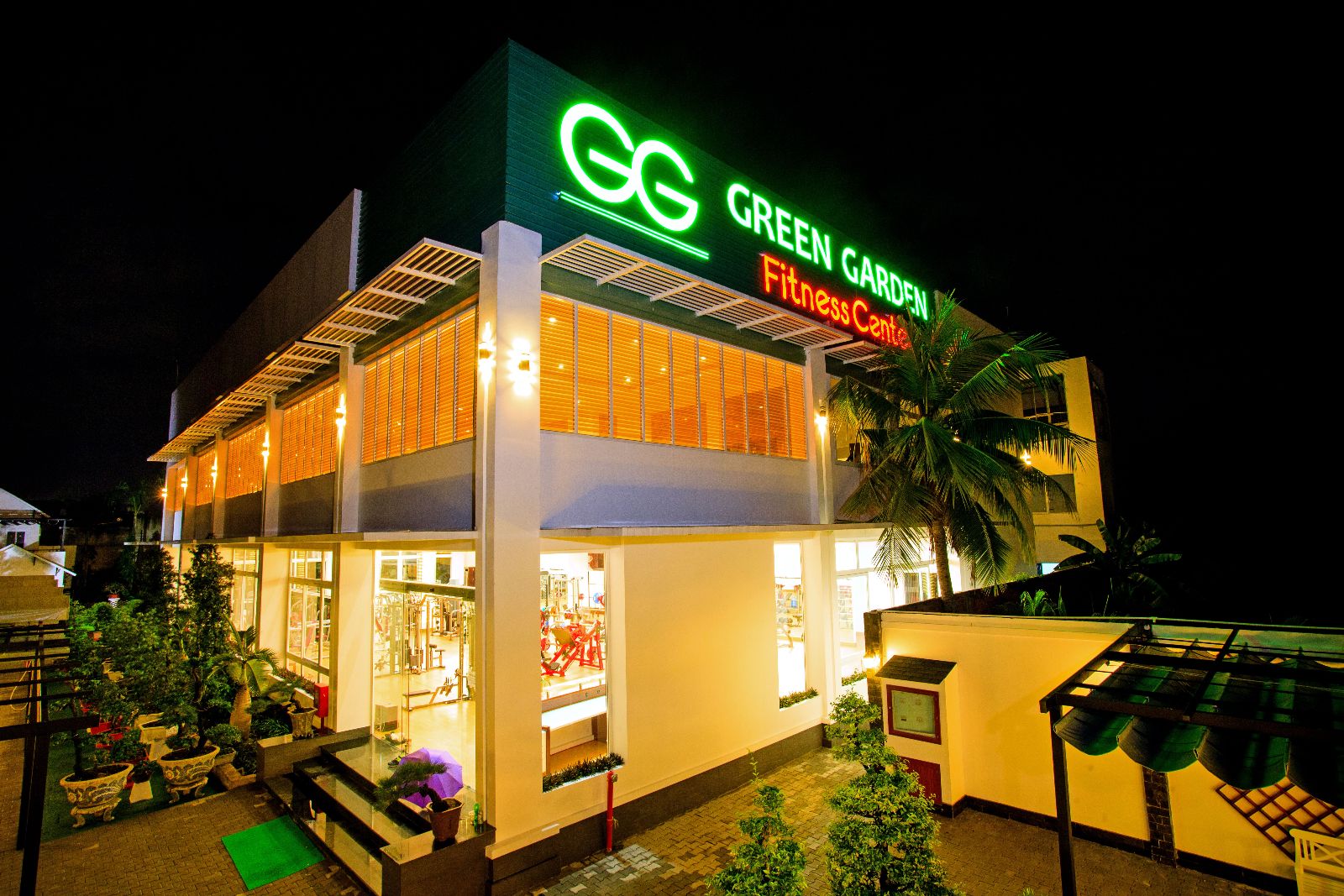 Mẫu bảng hiệu yoga Green Garden Fitness Center
