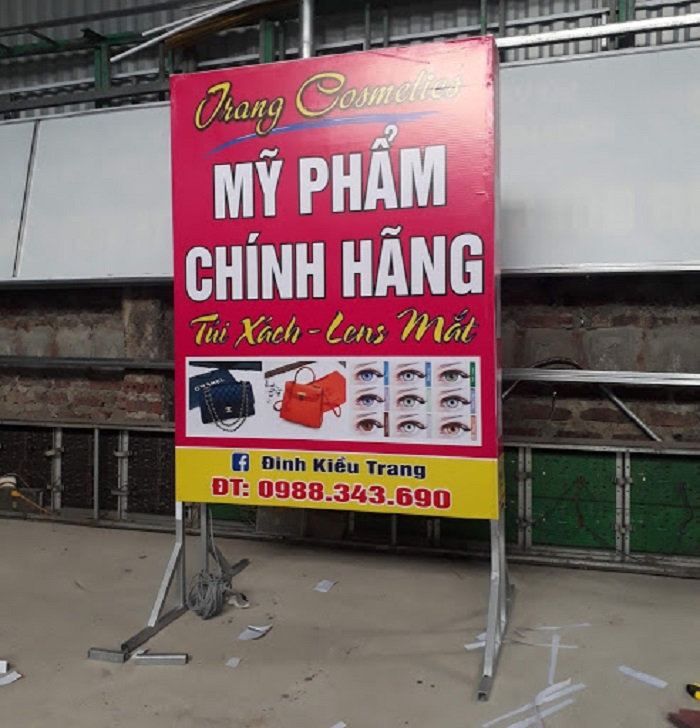 Mẫu bảng hiệu đứng cửa hàng Trang cosmelies
