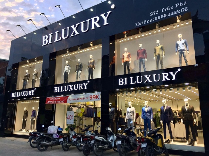Mẫu bảng hiệu shop thời trang đẹp - Bi Luxury
