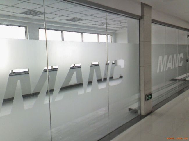 Decal kính được sản xuất tại nhiều quốc gia khác nhau