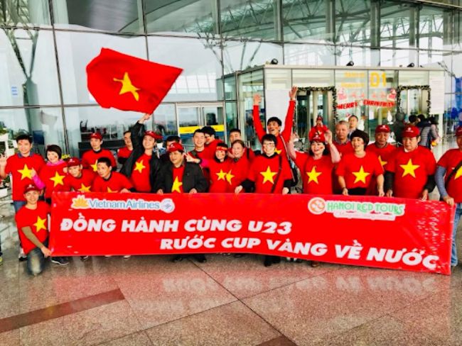 Băng rôn cổ vũ tuyển Việt Nam quyết thắng