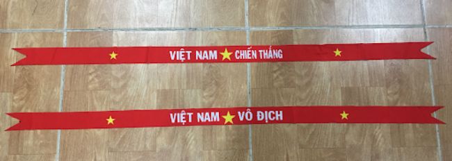 Băng rôn cổ vũ bóng đá Việt Nam