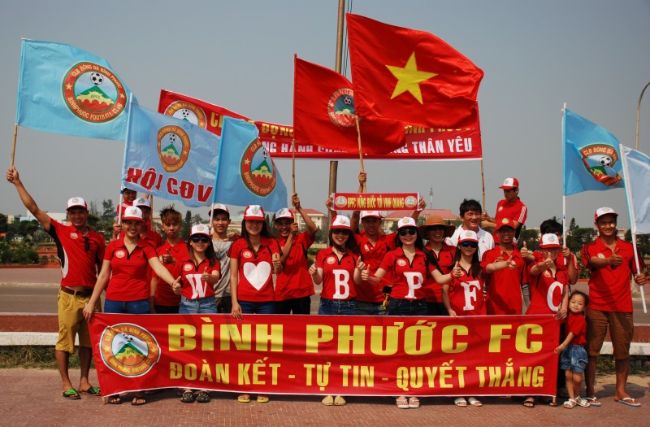 Băng rôn cổ vũ bóng đá Bình Phước FC