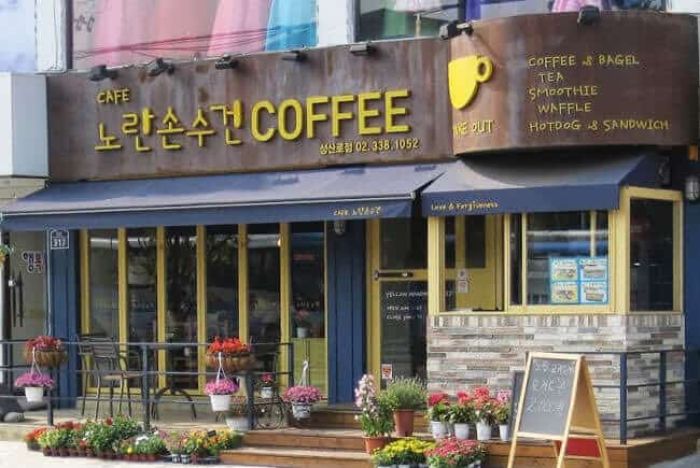 Bảng hiệu phải có nội dung đầy đủ thì mới được cấp phép treo